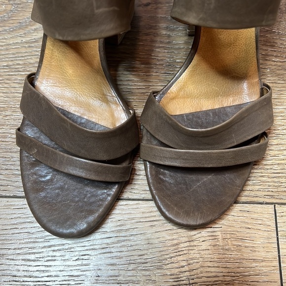Coclico Brown Leather Strappy Sandals with Block Heel Size 38/7.5 - Picture 5 of 9